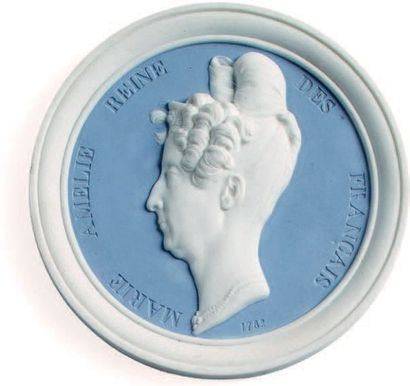 MARIE-AMÉLIE, reine de Français
Médaillon...