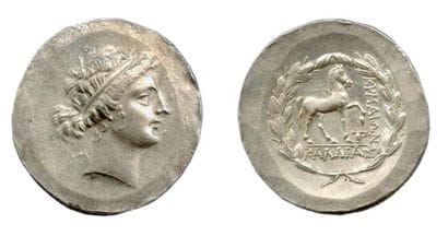 ÉOLIDE - CYMÉ (155-145)
Tétradrachme d'argent...
