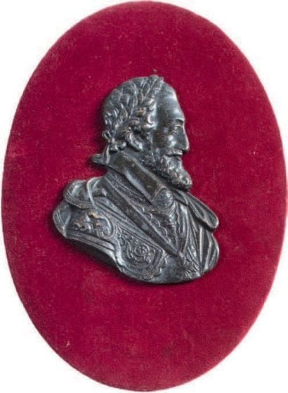HENRI IV, roi de France
Médaillon à suspendre...