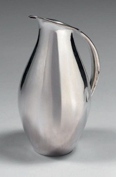 JANSEN
Pot à eau en métal argenté.
Haut....