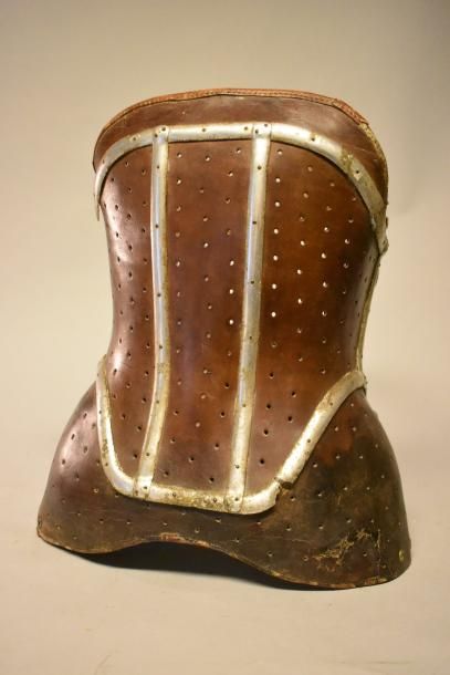 Corset orthopédique avec armature en aluminium....