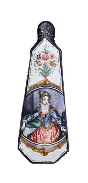Râpe à tabac en émail peint polychrome figurant,...