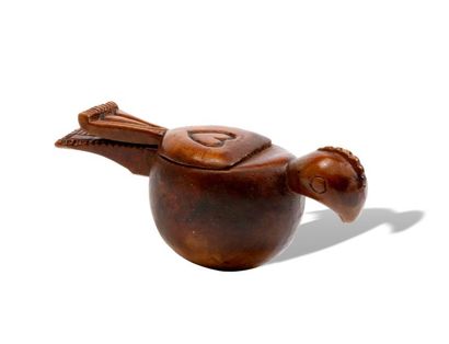Petite boîte à sel en forme de poule en merisier,...