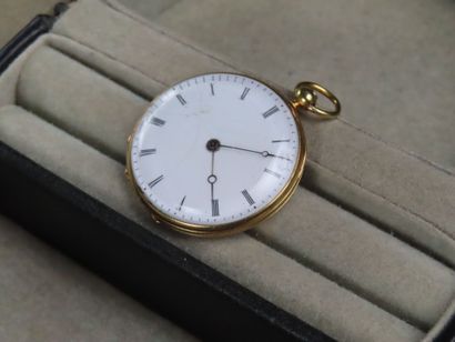 Montre de col en or jaune (750/1000e) poinçon...