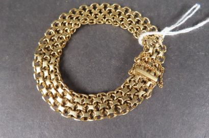 Bracelet à mailles plates articulées en or...