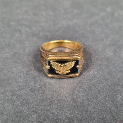 Chevalière en vermeil (argent doré), poinçon...