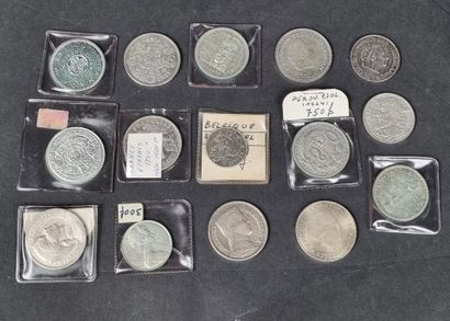 Lot de 15 pièces en argent diverses dont...