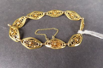 Bracelet en or jaune (750/1000e) à mailles...