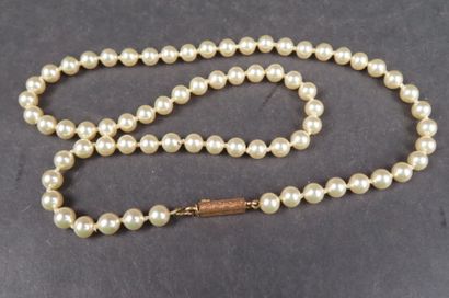 Collier de perle de culture, fermoir en or...