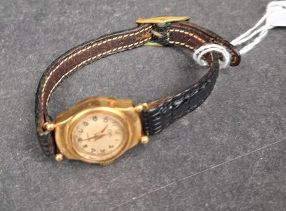 ELGE. Montre de dame, boîtier rond en or...