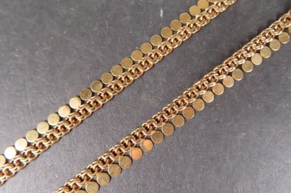 Collier en or jaune (750/1000e) à mailles...