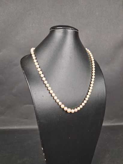Collier de perles de cultures, fermoir en...