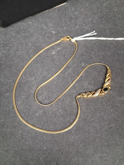Collier en or jaune (750/1000) partie pendentif...