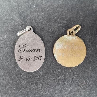 Lot comprenant : 1 pièce en argent de 5 lires...
