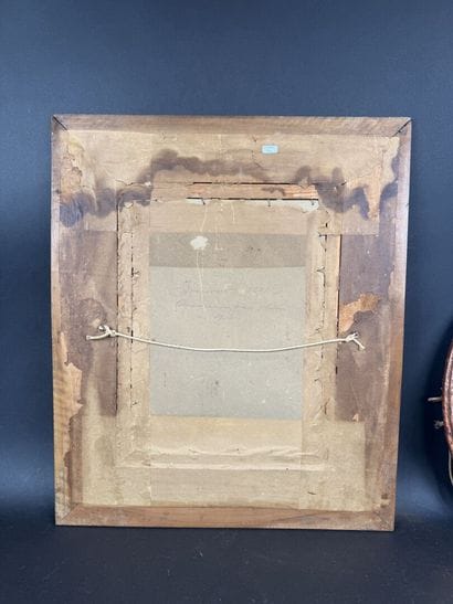 Lot de 2 photographies de soldats en tenue...
