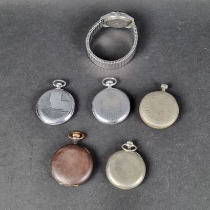 Lot comprenant : 
- 5 montres de gousset,...
