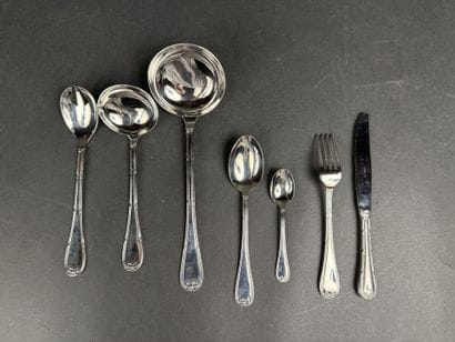 Partie de ménagère en inox modèle ruban comprenant...