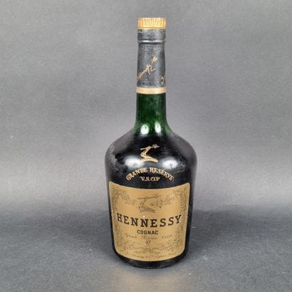 1 b. COGNAC Hennessy Grande réserve VSOP...