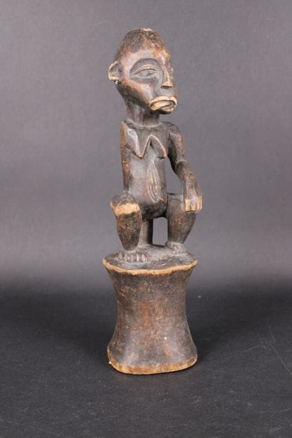 Statuette Pende en bois sculpté. RDC (H :...