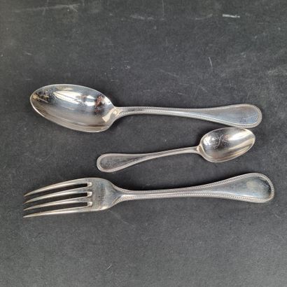CHRISTOFLE. Ménagère en métal argenté modèle...