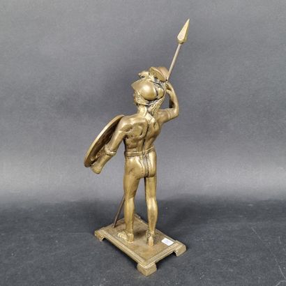Statuette en bronze doré représentant un...