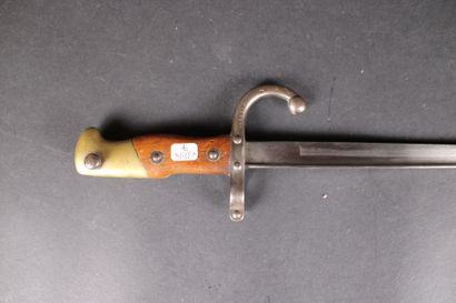 Baïonnette modèle 1874 pour fusil Gras, poignée...