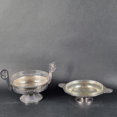 Lot de 2 surtouts de table en métal argenté,...