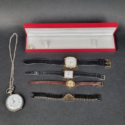 Lot comprenant : 1 montre de gousset en argent...