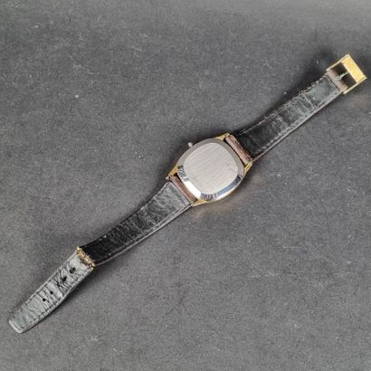 OMEGA. Montre Omega De Ville, boîtier en...