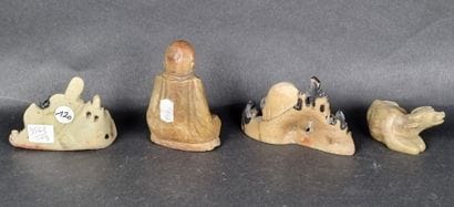 CHINE. Lot de 4 sujets et rince-pinceaux...