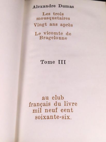 Lot comprenant : 
- DUMAS , 