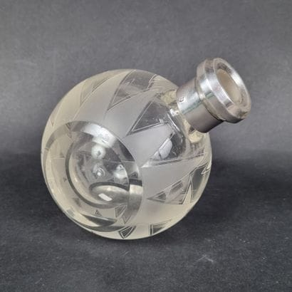 Flocon en verre en partie satiné à motifs...
