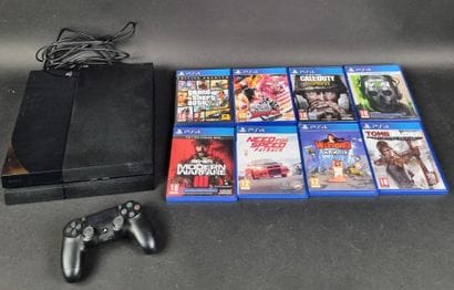 Console de jeux vidéo PLAYSTATION 4 avec...