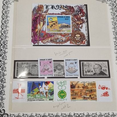 [TIMBRES] Lot de timbres comprenant : 
-...