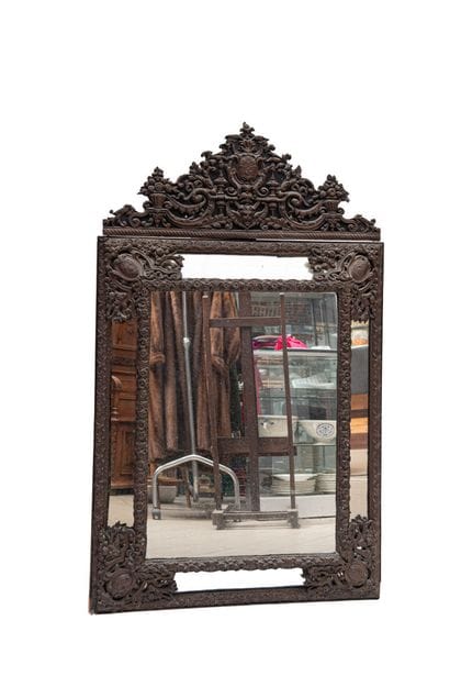 Miroir à parecloses de style Flamand en bois...