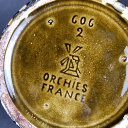 ORCHIES FRANCE. Cache pot en faïence émaillée...