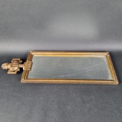 Petit miroir rectangulaire en bois et stuc...