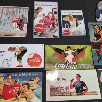 COCA-COLA. Suite de 22 rééditions de plaques...