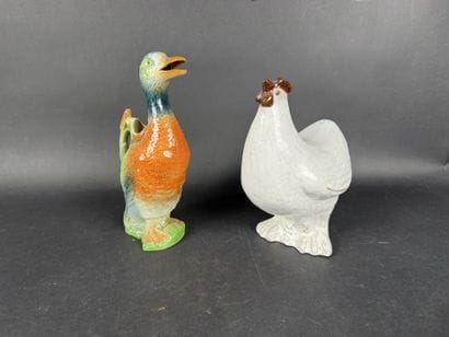 Lot comprenant : 1 poule en céramique émaillée...