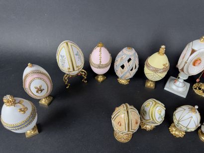 Lot de 22 œufs de canard et poule décoratifs,...