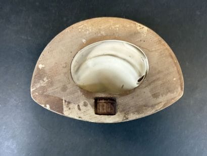Lot de 4 cendriers en faïence polychrome...