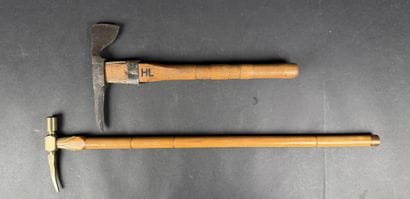 Lot comprenant : 1 rivelaine de porion en...