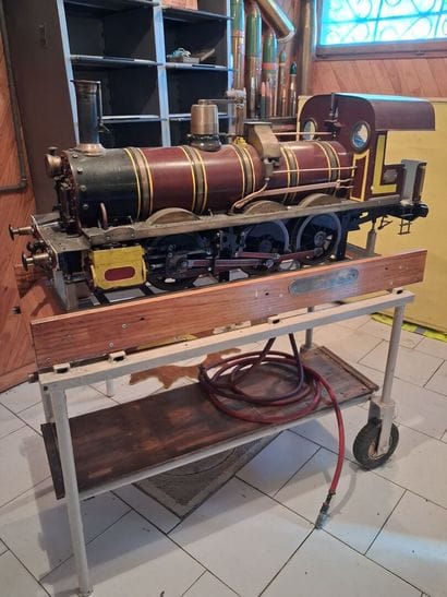 Modèle réduit d'une locomotive Bourbonnais...