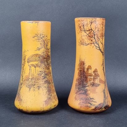 Attribué à LEGRAS. Lot de 2 vases en verre...