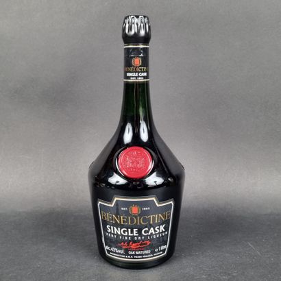 1 b. BENEDICTINE Single Cask (1L), avec ...