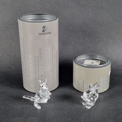 SWAROWSKI. Lot de 2 sujets en cristal de...