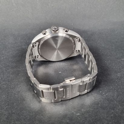 TISSOT PR 100. Montre bracelet chronographe,...