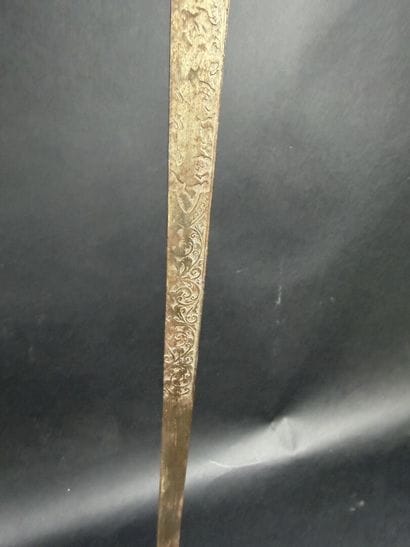 Épée fantaisie de type rapière