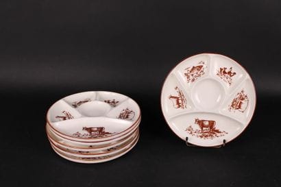 GIEN. Suite de 6 assiettes à fondue en faïence,...