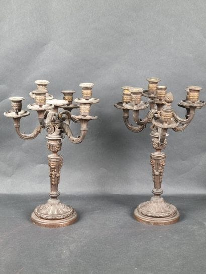 Paire de candélabres en bronze, à six lumières...